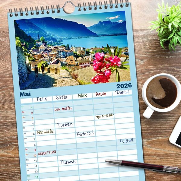 Produktbild: Familienplaner 2026 - Montreux - ein Juwel am Ufer des Genfersees mit 5 Spalten (Wandkalender, 21 x 45 cm) CALVENDO