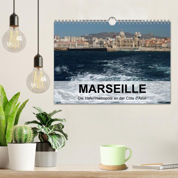 Produktbild: MARSEILLE - Die Hafenmetropole an der C&ocirc;te d'Azur (Wandkalender 2026 DIN A4 quer), CALVENDO Monatskalender