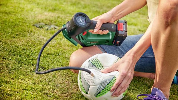 Bosch Home and Garden Druckluft-Pumpe UniversalPump 18V 10.3 bar