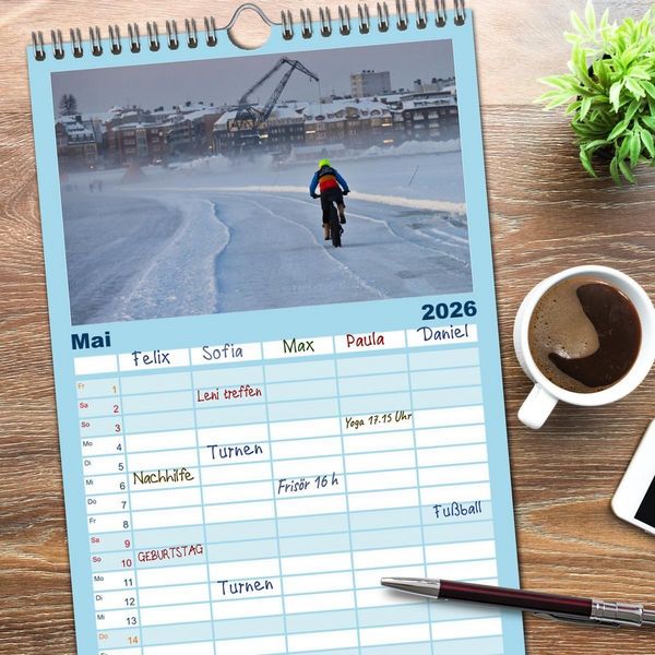 Produktbild: Familienplaner 2026 - Lulea - Wintertraum in Schwedisch Lappland mit 5 Spalten (Wandkalender, 21 x 45 cm) CALVENDO