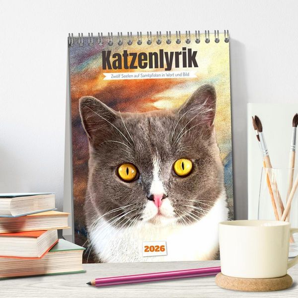 Produktbild: Katzenlyrik - Zw&ouml;lf Seelen auf Samtpfoten in Wort und Bild (Tischkalender 2026 DIN A5 hoch), CALVENDO Monatskalender