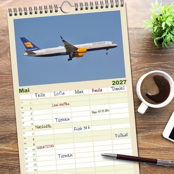 Produktbild: Familienplaner 2027 - Flugzeuge aller Art mit 5 Spalten (Wandkalender, 21 x 45 cm) CALVENDO