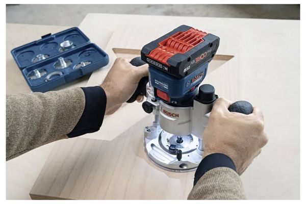 Produktbild: Bosch Professional GKF 18V-8 Kantenfr&auml;ser 18V
