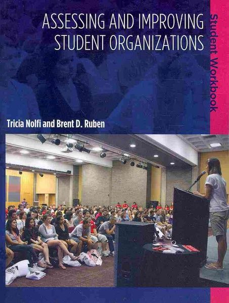 Produktbild: Assessing and Improving Student Organizations