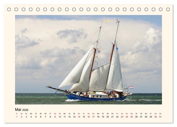 Produktbild: Unter vollen Segeln Traditionssegler auf der Ostsee (Tischkalender 2026 DIN A5 quer), CALVENDO Monatskalender