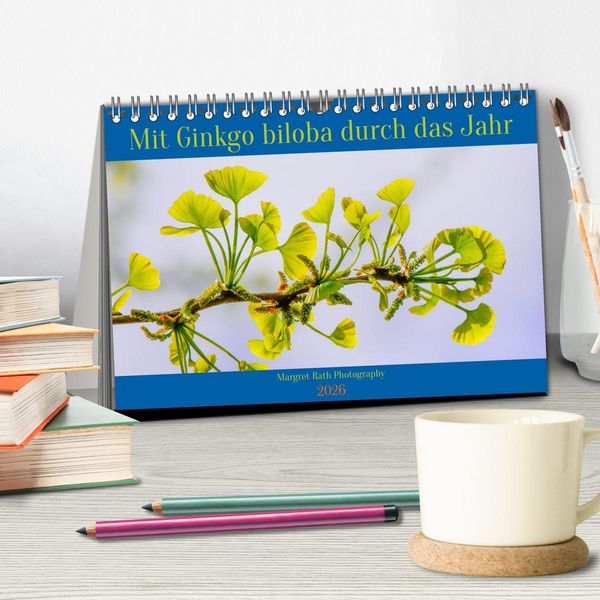 Produktbild: Mit Ginkgo biloba durch das Jahr (Tischkalender 2026 DIN A5 quer), CALVENDO Monatskalender