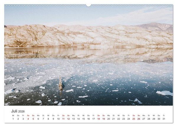 Produktbild: Zwischen den Eisbergen in Gr&ouml;nland (Wandkalender 2026 DIN A2 quer), CALVENDO Monatskalender