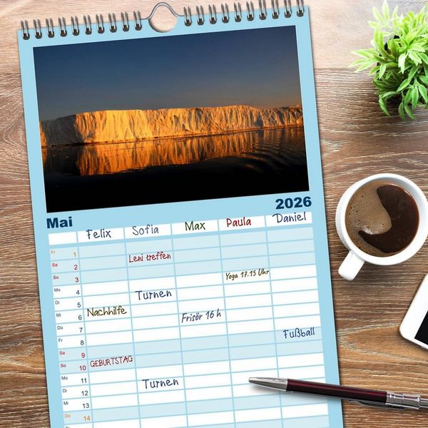 Produktbild: Familienplaner 2026 - EISIGE GIGANTEN in der DISKOBUCHT mit 5 Spalten (Wandkalender, 21 x 45 cm) CALVENDO