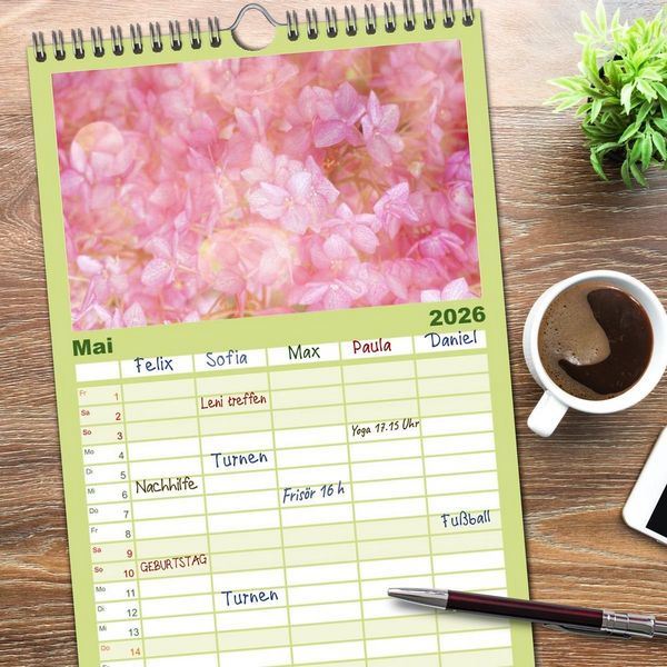 Produktbild: Familienplaner 2026 - 12 Farben Kunst und K&uuml;che mit 5 Spalten (Wandkalender, 21 x 45 cm) CALVENDO