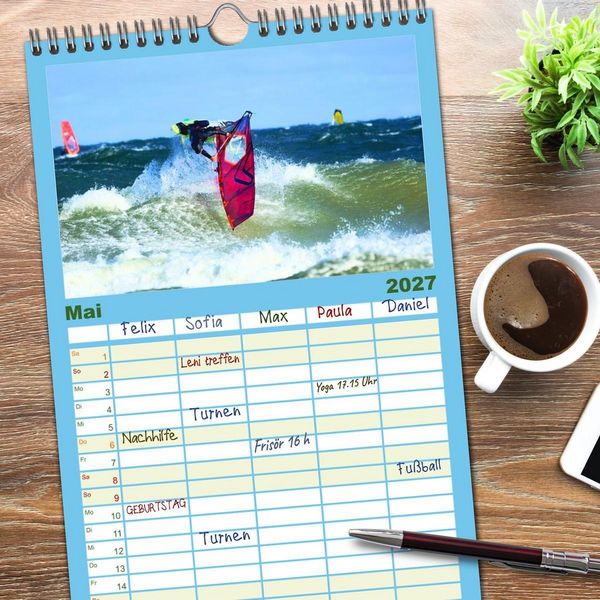Produktbild: Familienplaner 2027 - Funsport Windsurfen mit 5 Spalten (Wandkalender, 21 x 45 cm) CALVENDO