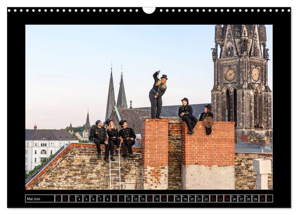Produktbild: Schornsteinfeger &uuml;ber Berlin - Die Gl&uuml;cksbringer auf den D&auml;chern der Hauptstadt (Wandkalender 2026 DIN A3 quer), CALVENDO Monatskalender