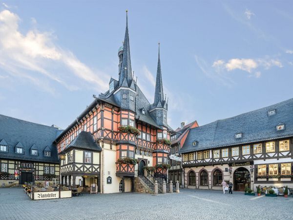 Produktbild: CALVENDO Puzzle Rathaus | 1000 Teile Lege-Gr&ouml;&szlig;e 64x48cm Foto-Puzzle f&uuml;r gl&uuml;ckliche Stunden