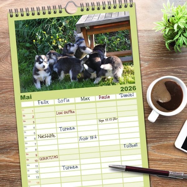 Produktbild: Familienplaner 2026 - Huskys - Traumhunde mit 5 Spalten (Wandkalender, 21 x 45 cm) CALVENDO