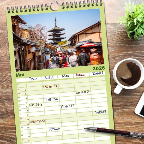 Produktbild: Familienplaner 2026 - Japan - Traditionen und Modernit&auml;t mit 5 Spalten (Wandkalender, 21 x 45 cm) CALVENDO