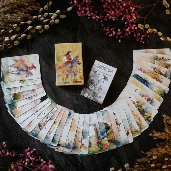 Produktbild: Summer Serenade Lenormand - 38 Lenormand-Karten und Booklet (DE)