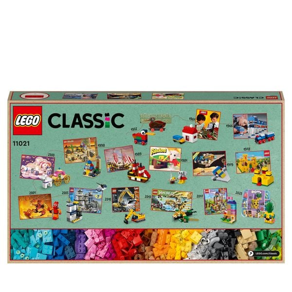 LEGO Classic 11021 90 Jahre Spielspaß Set, Bausteine-Box