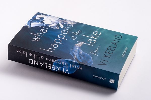 Produktbild: What happens at the Lake