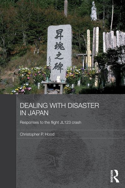 Produktbild: Dealing with Disaster in Japan