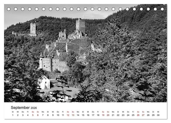 Produktbild: Burgen in schwarzwei&szlig; - Wie aus alten Zeiten (Tischkalender 2026 DIN A5 quer), CALVENDO Monatskalender