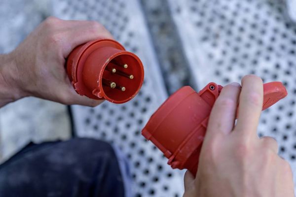 Produktbild: Brennenstuhl 1167320100 Strom Verl&auml;ngerungskabel 32 A Schwarz 10.00 m H07RN-F 5G 6 mm&sup2;