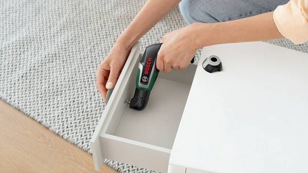 Produktbild: Bosch Home and Garden IXO 7 basic 06039E0000 Akku-Schrauber 3.6 V 2.0 Ah Li-Ion inkl. Akku, inkl. Koffer