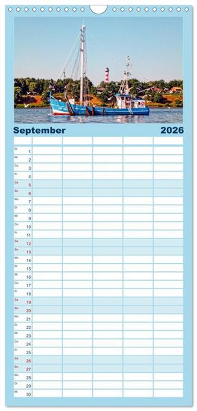 Produktbild: Familienplaner 2026 - Maritime Augenblicke - Fischkutter mit 5 Spalten (Wandkalender, 21 x 45 cm) CALVENDO