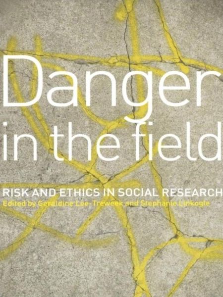 Produktbild: Danger in the Field