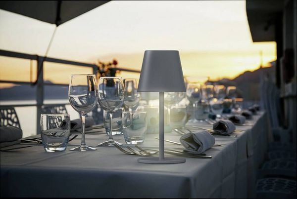 Produktbild: M-e modern-electronics LUNA-80W 41434 Akku-Tischlampe LED LED fest eingebaut 3W Wei&szlig;