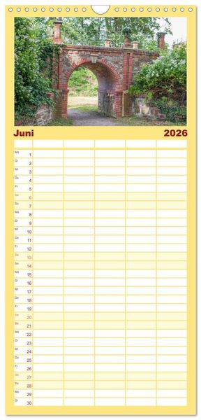 Produktbild: Familienplaner 2026 - Historisches Hameln mit 5 Spalten (Wandkalender, 21 x 45 cm) CALVENDO