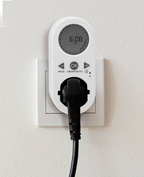 Produktbild: Renkforce EMT2500ET Steckdosen-Zeitschaltuhr digital Tagesprogramm 1800W