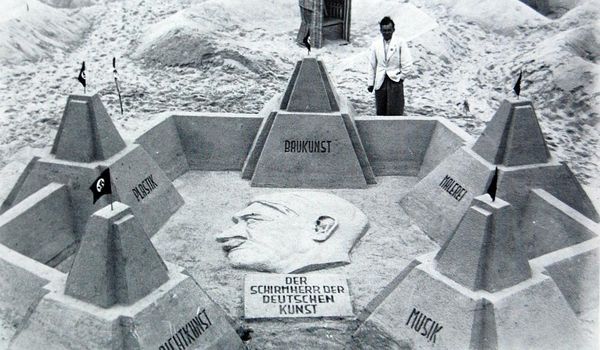 Produktbild: "...denn deutschen Volksgenossen geh&ouml;rt der Strand!"
