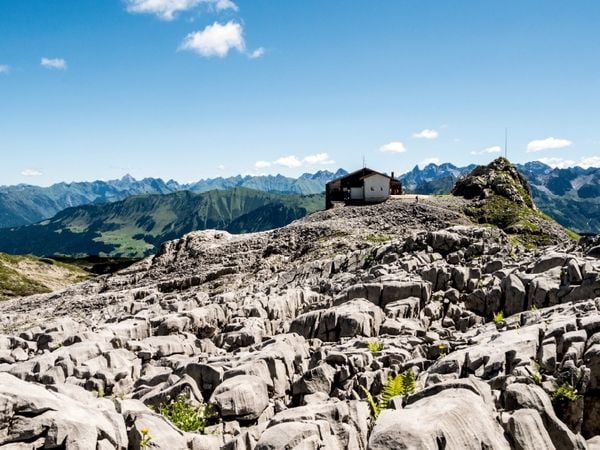 Produktbild: CALVENDO Puzzle Ifen Hahnenk&ouml;pfle 1000 Teile Puzzle quer | 1000 Teile Lege-Gr&ouml;&szlig;e 64 &times; 48 cm Foto-Puzzle f&uuml;r gl&uuml;ckliche Stunden