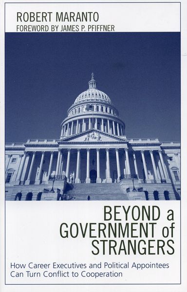 Produktbild: Beyond a Government of Strangers