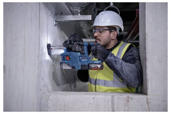 Produktbild: Bosch Professional GBH 18V-22 SDS-Plus-Akku-Bohrhammer 18 V Li-Ion ohne Akku, ohne Ladeger&auml;t, inkl. Koffer