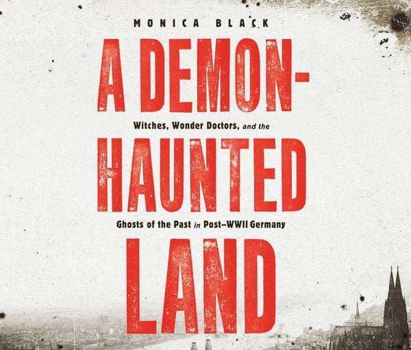 Produktbild: A Demon-Haunted Land