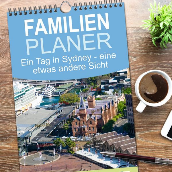 Produktbild: Familienplaner 2026 - Ein Tag in Sydney - eine etwas andere Sicht mit 5 Spalten (Wandkalender, 21 x 45 cm) CALVENDO