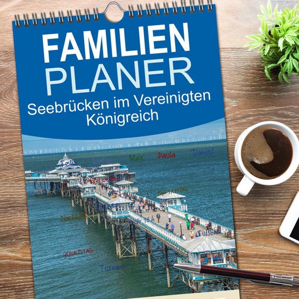 Produktbild: Familienplaner 2026 - Seebr&uuml;cken im Vereinigten K&ouml;nigreich mit 5 Spalten (Wandkalender, 21 x 45 cm) CALVENDO