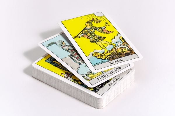 Produktbild: Tarot Deluxe. Tarotkarten im extra gro&szlig;en Format
