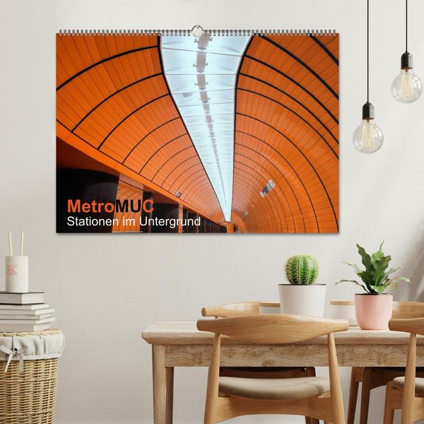 Produktbild: MetroMUC, Stationen im Untergrund M&uuml;nchens (Wandkalender 2026 DIN A2 quer), CALVENDO Monatskalender