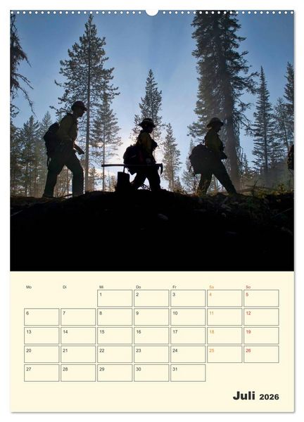 Produktbild: Feuerwehr - Warten auf den n&auml;chsten Einsatz (Wandkalender 2026 DIN A2 hoch), CALVENDO Monatskalender