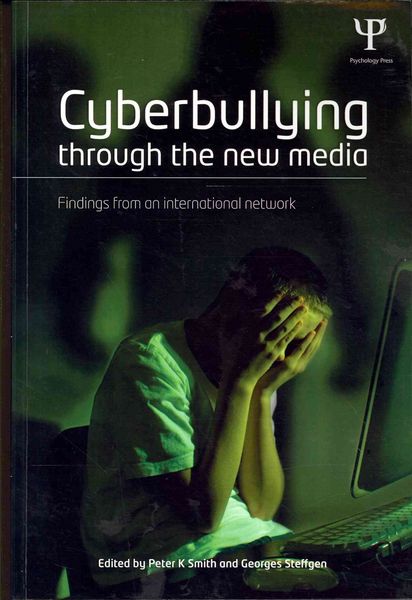 Produktbild: Cyberbullying through the New Media