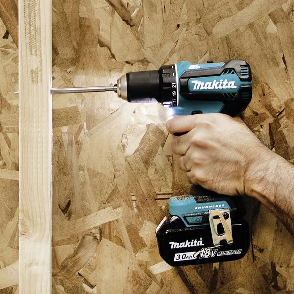 Produktbild: Makita DDF485RTJ Akku-Bohrschrauber 18 V 5.0 Ah inkl. 2. Akku, inkl. Ladeger&auml;t, inkl. Koffer