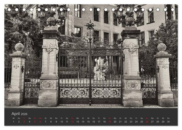 Produktbild: Dresden Schwarz Weiss 2026 (Tischkalender 2026 DIN A5 quer), CALVENDO Monatskalender