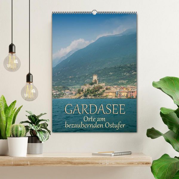 Produktbild: GARDASEE Orte am bezaubernden Ostufer (Wandkalender 2026 DIN A2 hoch), CALVENDO Monatskalender