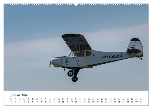 Produktbild: Tollk&uuml;hne Helden der Fliegerei - Modellflugzeuge in Aktion (hochwertiger Premium Wandkalender 2026 DIN A2 quer), Kunstdruck in Hochglanz