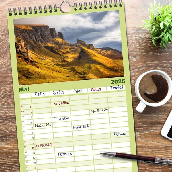 Produktbild: Familienplaner 2026 - Schottland zum Verlieben mit 5 Spalten (Wandkalender, 21 x 45 cm) CALVENDO