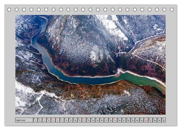 Produktbild: Farbenspiel - Kunstwerke in der Natur 2026 (Tischkalender 2026 DIN A5 quer), CALVENDO Monatskalender