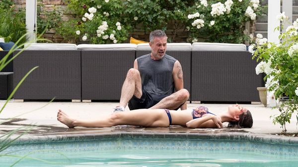 Produktbild: The Girl In The Pool