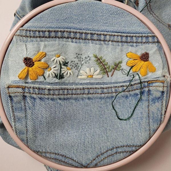 Produktbild: Let's Stitch Flowers by @fredi_boldt