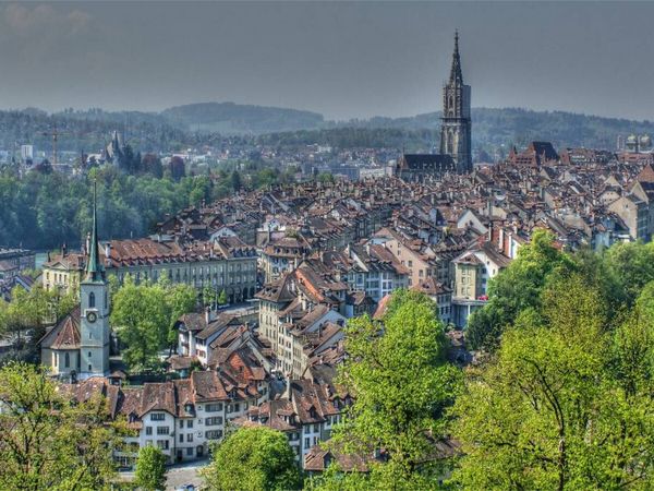 Produktbild: CALVENDO Puzzle &Uuml;ber den D&auml;chern von Bern | 1000 Teile Lege-Gr&ouml;&szlig;e 64x48cm Foto-Puzzle f&uuml;r gl&uuml;ckliche Stunden